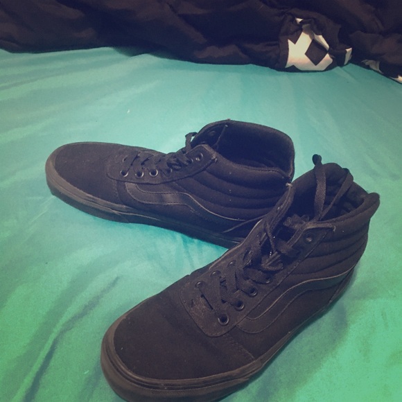 Vans Shoes - Black high top vans